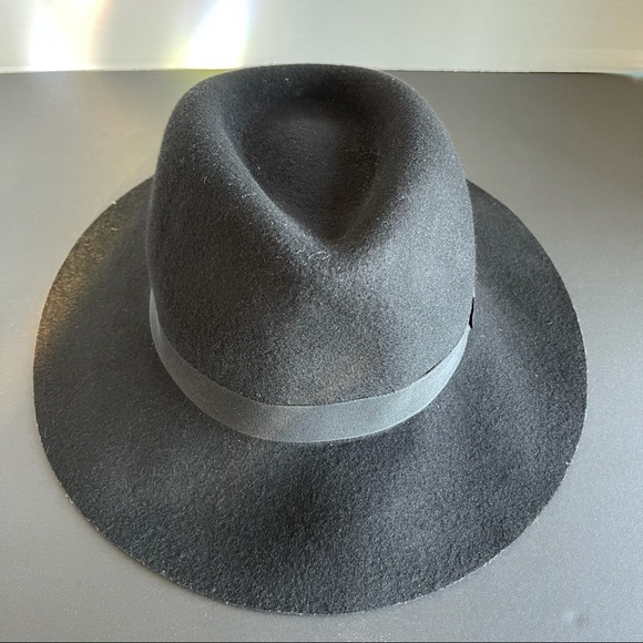 Woman’s Hat 100% Wool - Picture 12 of 15